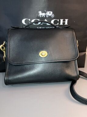 Coach Vintage Court 9870 Crossbody Bag Navy Blue